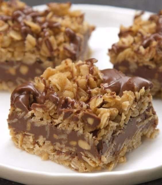 No-Bake Chocolate Oat Bars for Effortless Decadence