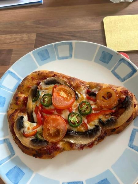 Homemade Deluxe Garlic Naan Pizza Recipe