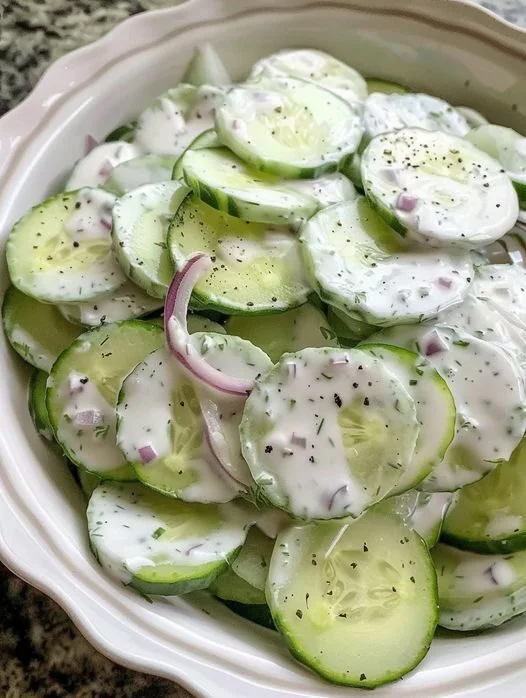 Creamy Cucumber Salad – WW (Weight Watchers)