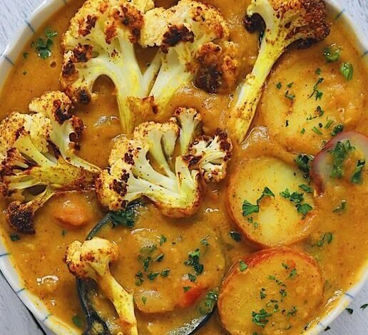 Roasted Cauliflower & Lentil Curry Soup: A Symphony of Flavors