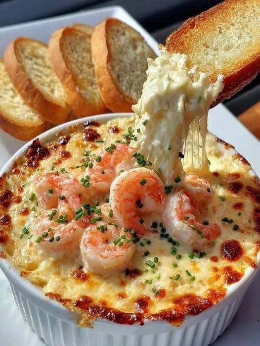 Cheesy Seafood Bake: Shrimp & Crab