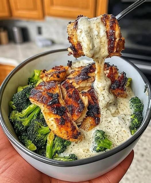 Keto Grilled Chicken & Broccoli Bowls